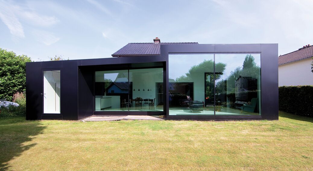 ConceptSystem 77 Windows, ConceptWall 50 Façades and CS 77 Softline Doors - House Private House Reet 1 located in Reet, Belgium