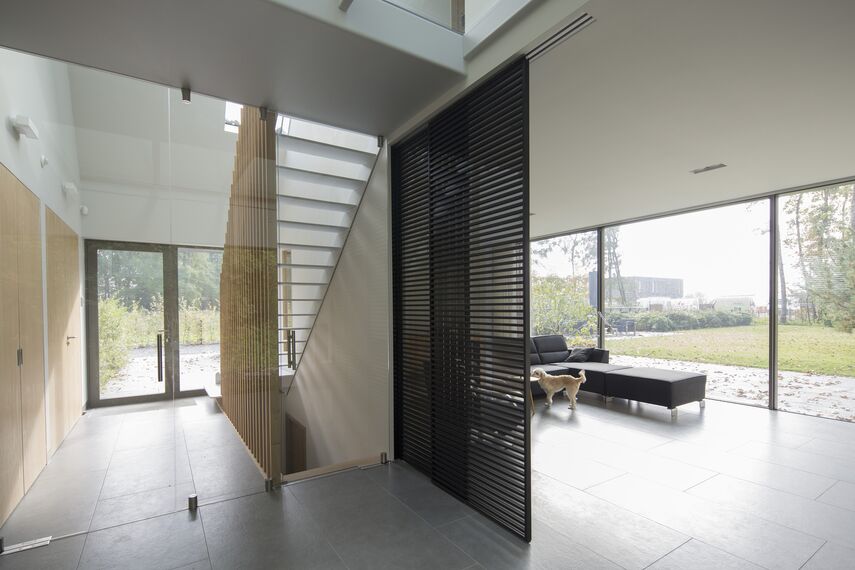 CS 86-HI (c) Cancelled Systems, ConceptWall 50 Façades and HiFinity Sliding & Folding - Villa Forest villa Voorschoten located in Voorschoten, The Netherlands