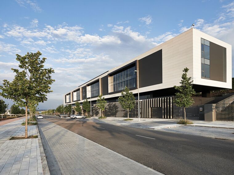 ConceptSystem 77 Doors, ConceptSystem 77 Windows and CW 50-SC Façades - Apartmentcomplex Residence for the young players of Real Madrid FC located in Madrid, Spain