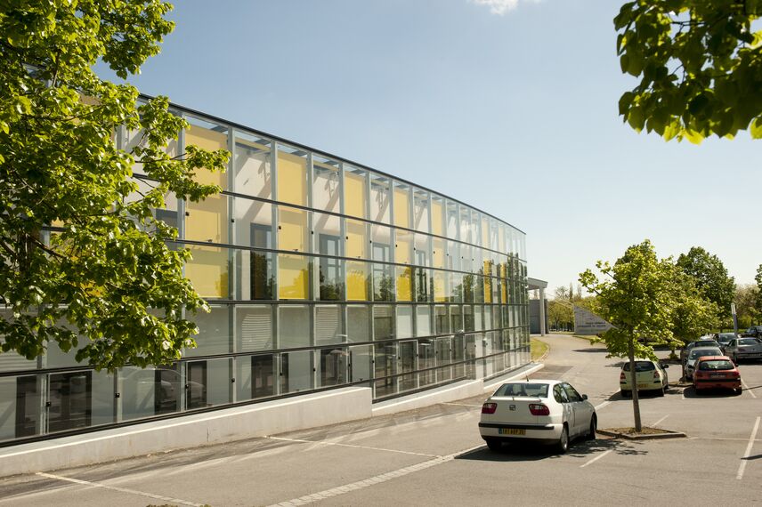 ThermoSystem 57 Windows and CW 50-FV Façades - College/University University 'Ecole Normale Supérieure de Cachan' (ENS) located inFrance