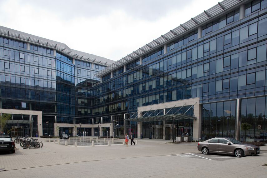 ConceptWall 50 Façades and CW 50-HI Façades - Business center T-Mobile Business Centre located in Warsaw, Poland