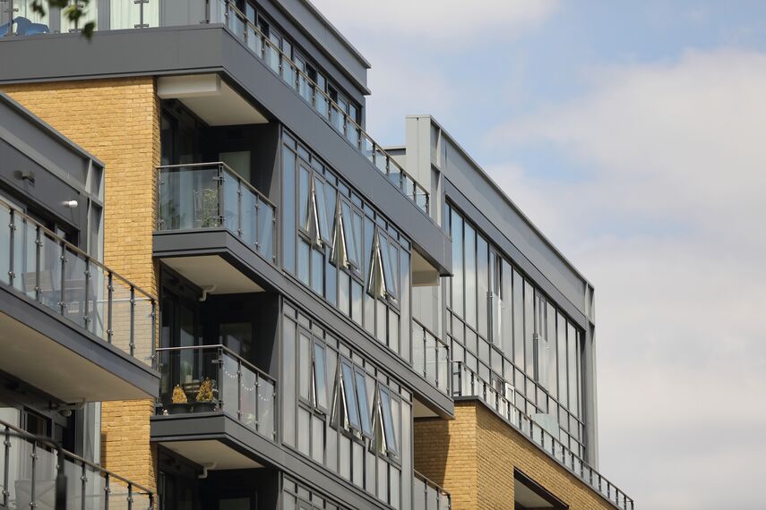 CS 38-SL (c) Cancelled Systems, ConceptSystem 77 Windows, ConceptPatio 130 Sliding & Folding, Vision 50 Doors and ConceptWall 50 Façades - Apartmentcomplex Paynes & Borthwick located in London, United Kingdom