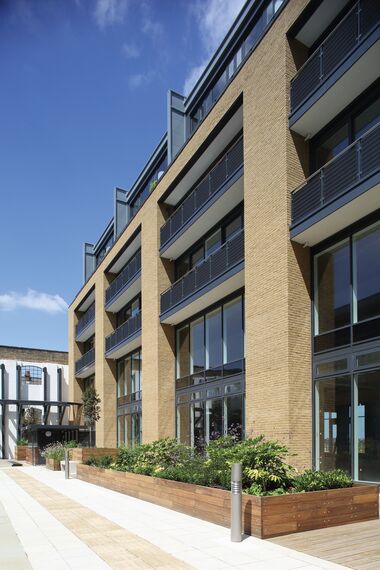 ConceptSystem 77 Windows, ConceptPatio 130 Sliding & Folding, Vision 50 Doors and ConceptWall 50 Façades - Apartmentcomplex Paynes & Borthwick located in London, United Kingdom