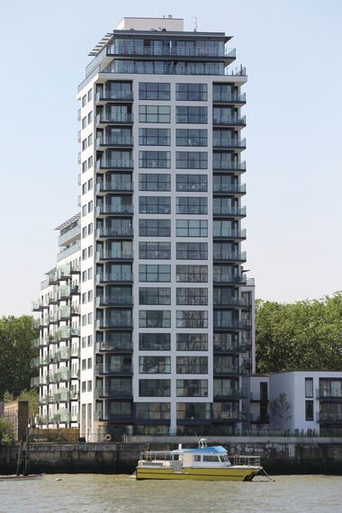 CS 38-SL (c) Cancelled Systems, ConceptSystem 77 Windows, ConceptPatio 130 Sliding & Folding, Vision 50 Doors and ConceptWall 50 Façades - Apartmentcomplex Paynes & Borthwick located in London, United Kingdom