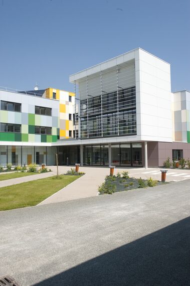 ConceptDoor 50 Doors, BriseSoleil 100 Solar Shading and XS 50 Windows - Boarding school Lycée Agricole LAVAL (boarding school) located inFrance