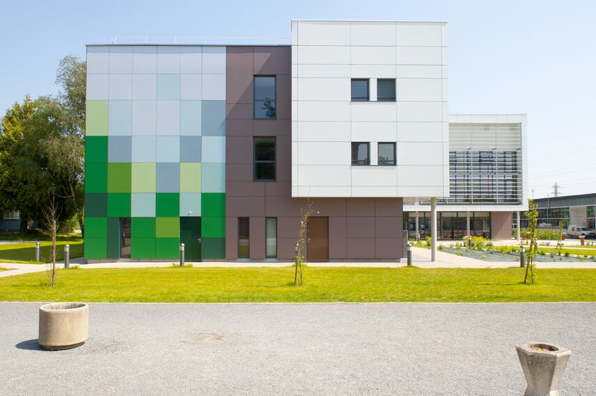 ConceptDoor 50 Doors, BriseSoleil 100 Solar Shading and XS 50 Windows - Boarding school Lycée Agricole LAVAL (boarding school) located inFrance