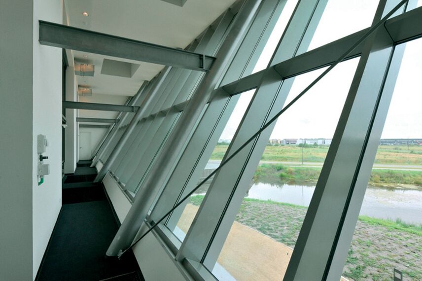 ConceptWall 60 Façades - Fire station Regional Fire Station and Police Office located in Drachten, The Netherlands