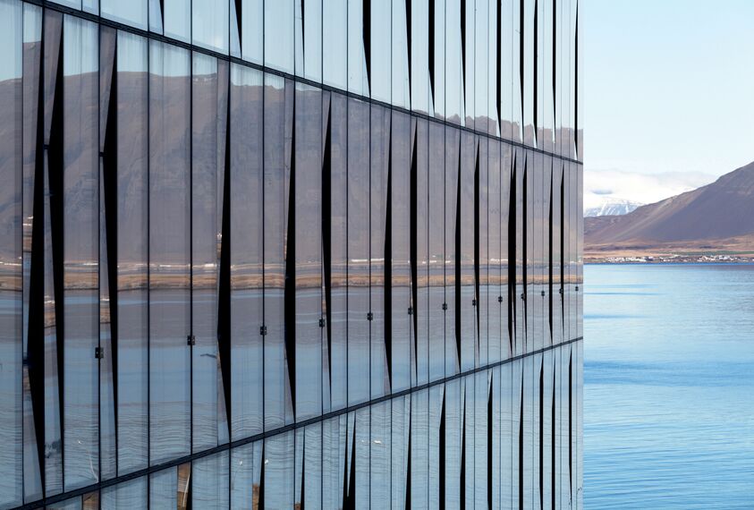 ConceptWall 86 Façades - Office building Höfdatorg located in Reykjavik, Iceland