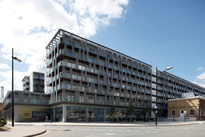 ConceptWall 50 Façades - Apartmentcomplex The Armouries located in London, United Kingdom