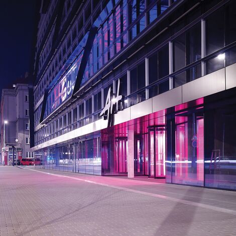 CS 86-HI (c) Cancelled Systems and ConceptWall 50 Façades - Office building ArtGen located in Prague, Czech Republic