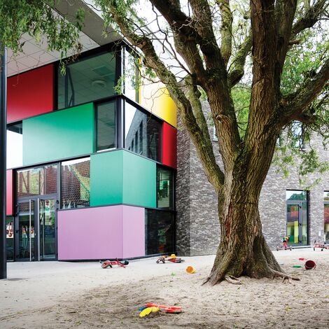 School Elementary School 't Groen Drieske located in Gent, Belgium