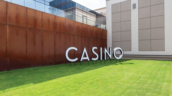 CS 86-HI (c) Cancelled Systems, ConceptSystem 59Pa Windows and CW 50-SC Façades - Entertainment Casino Olomouc located in Olomouc, Czech Republic