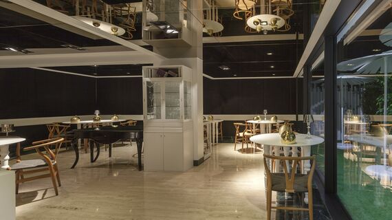 HiFinity Sliding & Folding - Entertainment Restaurant Quique Dacosta located in Alicante, Spain